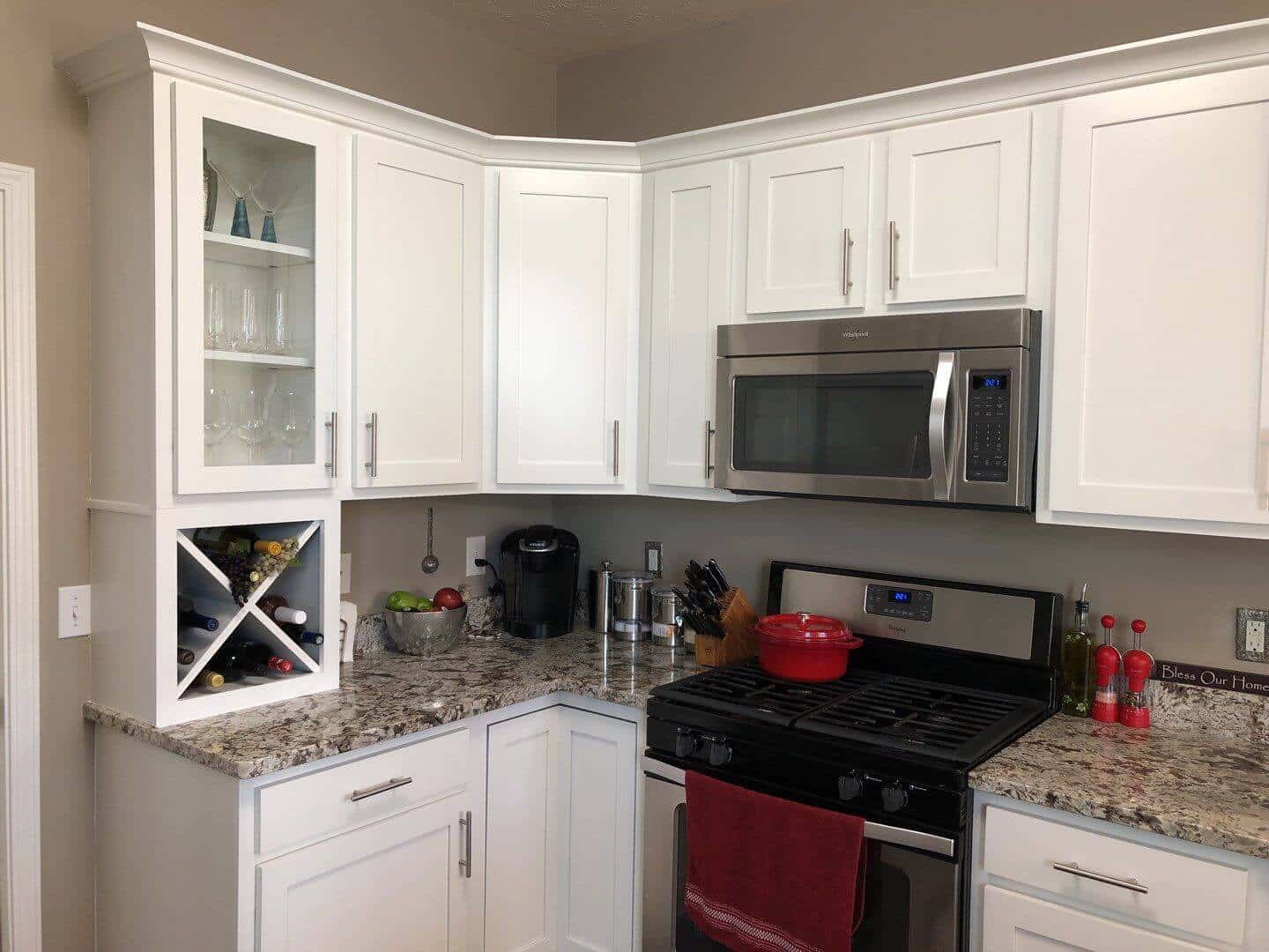 Avon Lake Kitchen Cabinet Painting (After) Avon Lake Kitchen Cabinet Painting (After)