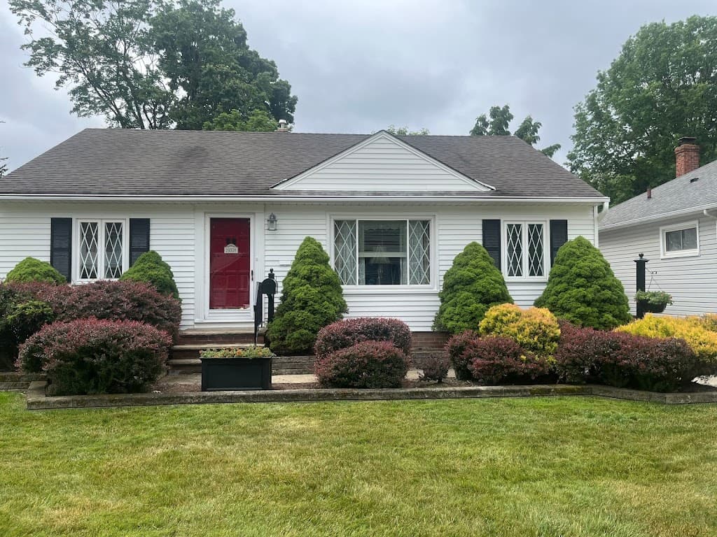 Exterior house painting in Twinsburg, Ohio
